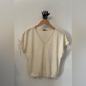 M Holiday Vintage knit V top elastic waist. Loose fit. Short sleeve with ties